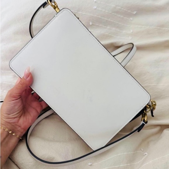 COACH Signature Chain Crossbody White Leather with signature gold chain $295 - Picture 4 of 5